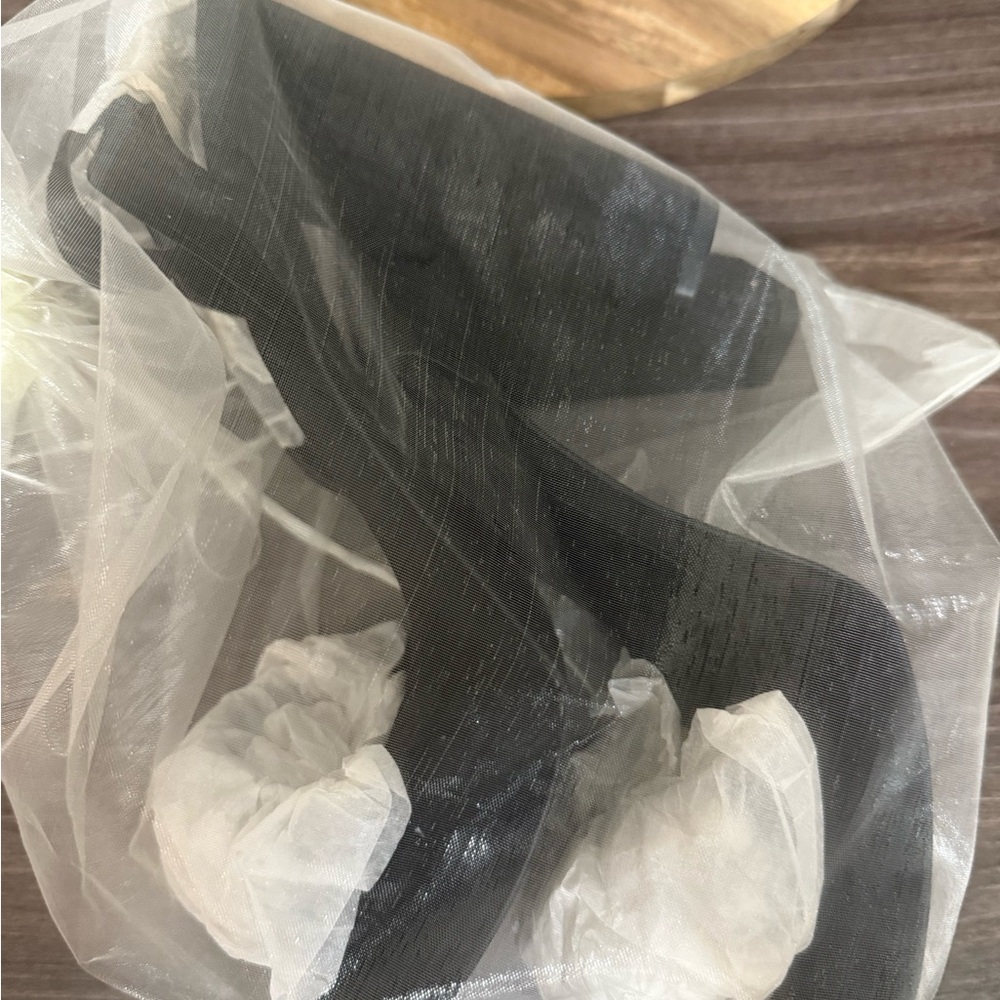 Qupid Black Heels with Pearl Accents - Size 8.5 - NWOB - Picture 6 of 6